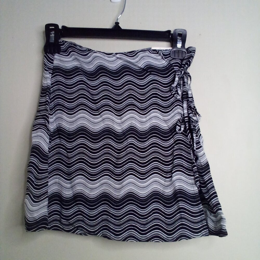So Skirt Women XS High Rise Double Tie Wrap Mini Skirt Black White